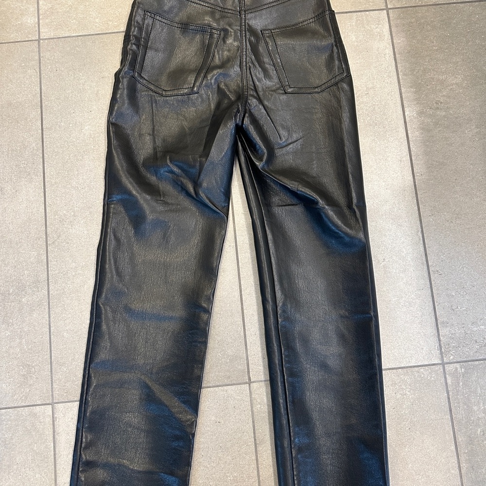 Aritzia Melina Pant - Picture 4 of 5
